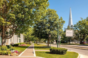 the equinox golf resort and spa