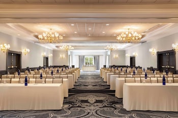 the equinox golf resort and spa