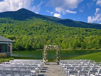 the equinox golf resort and spa