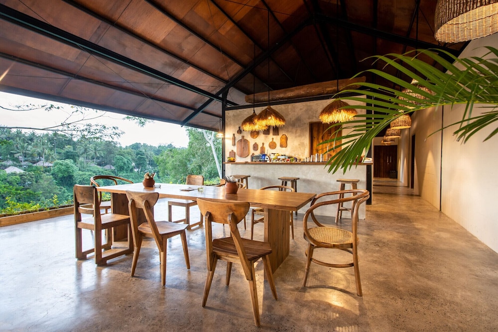 exceptional 2 br suites in ubud hidden gem