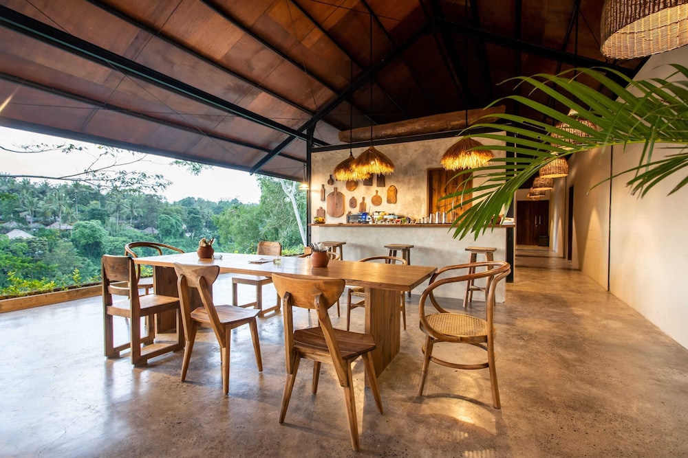 exceptional 2 br suites in ubud hidden gem