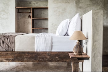 exceptional 2 br suites in ubud hidden gem