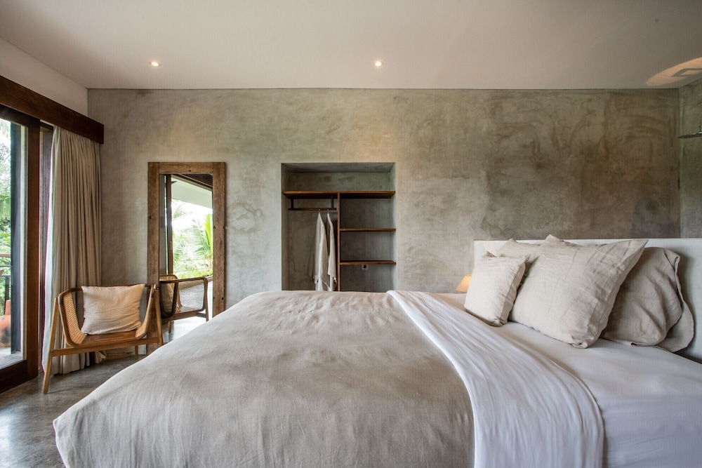 exceptional 2 br suites in ubud hidden gem