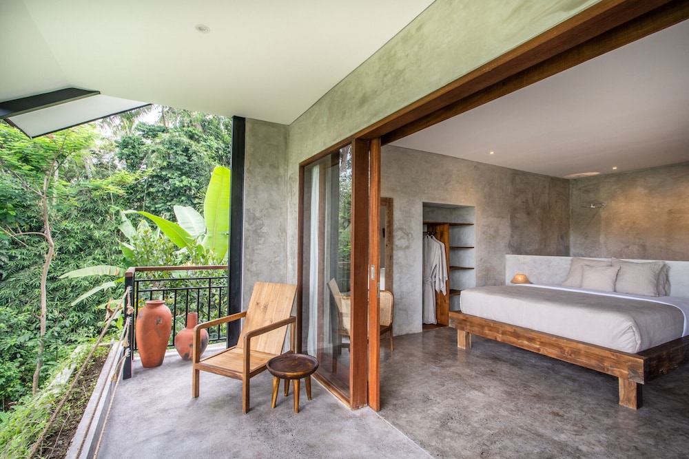 exceptional 2 br suites in ubud hidden gem