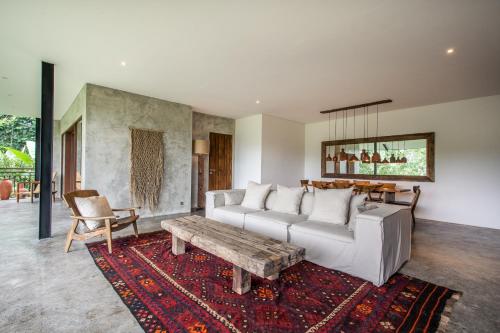 exceptional 2 br suites in ubud hidden gem