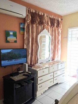 immaculate 1 bed villa in ocho rios