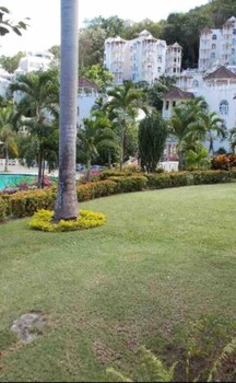 immaculate 1 bed villa in ocho rios