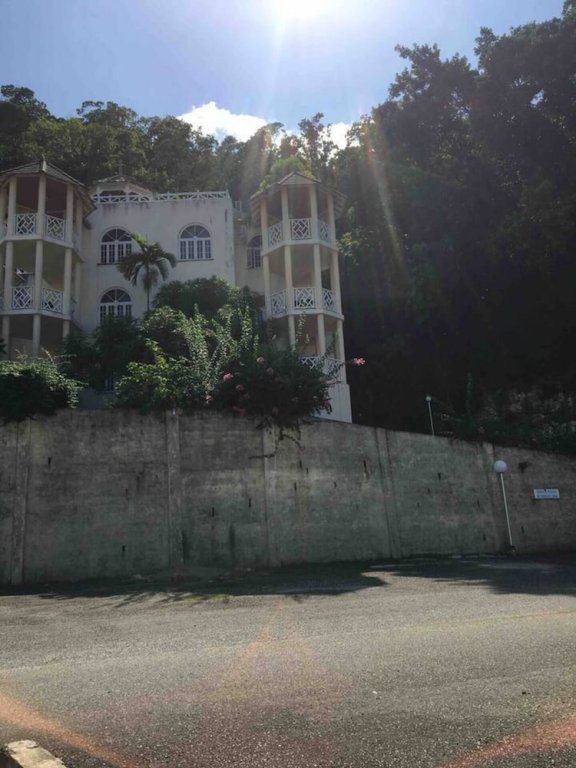 Immaculate 1-Bed Villa In Ocho Rios,,3.5 star
