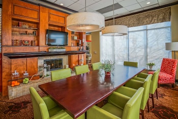 Hilton Garden Inn Kankakee,Chicago>>Bradley,3 star