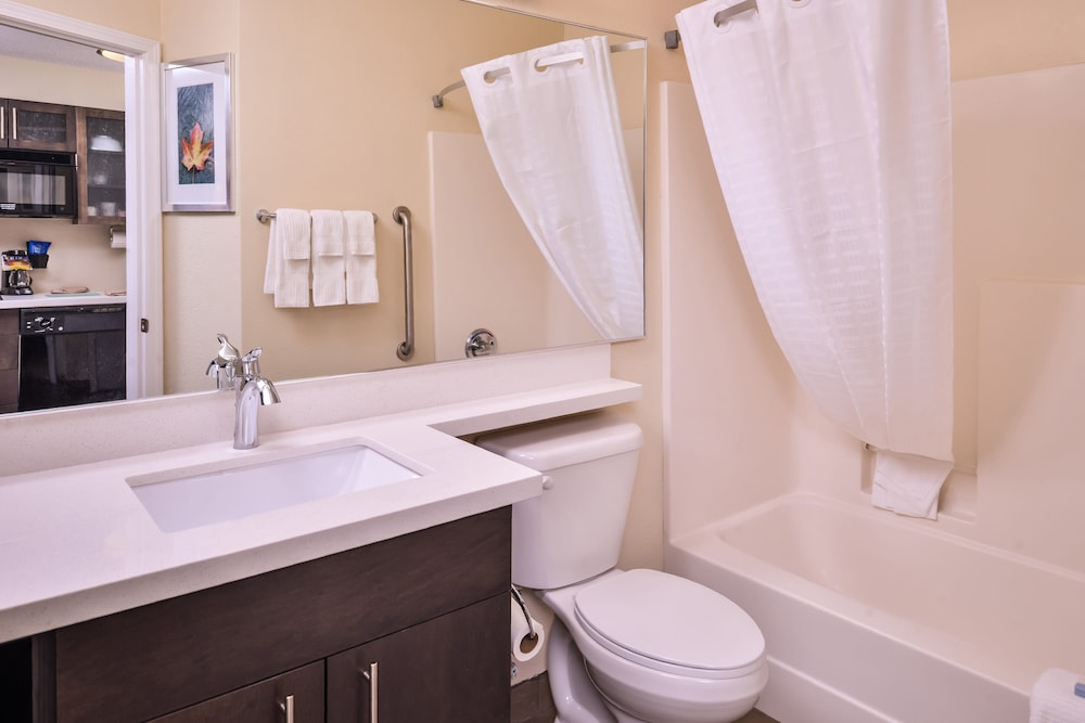 candlewood suites kansas city speedway by ihg