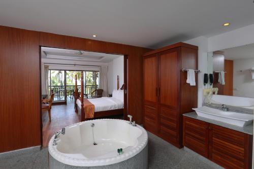 getaway beach resort