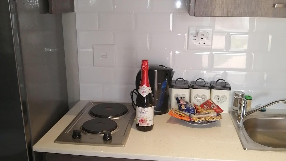 immaculate clean and beautiful