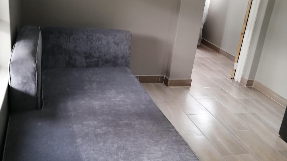 immaculate clean and beautiful