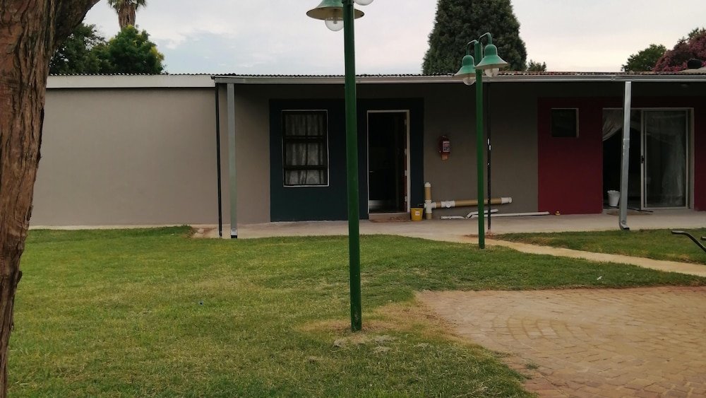 immaculate clean and beautiful