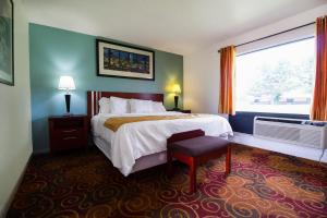 American Best Inn By Oyo I-35 Perry Near Lake Mcmurtry,2903 Us-77,2 star