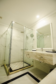 minh phu diamond palace hotel