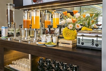 minh phu diamond palace hotel