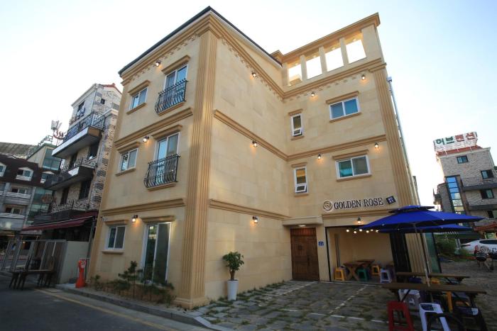 daecheon golden rose pension