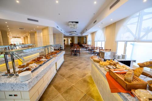 golden beach resort hotel