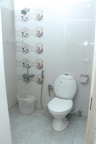 swarna sudarshan serviced apartmetns adyar