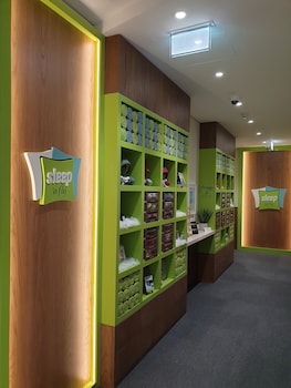sleep n fly sleep lounge dubai international airport c gates