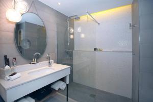 renaissance aix en provence hotel