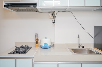 elegant studio parkland avenue apartment