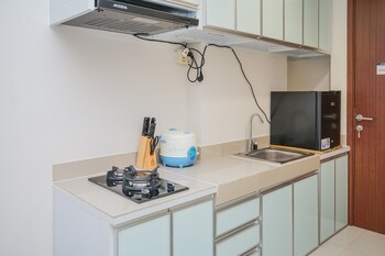 elegant studio parkland avenue apartment