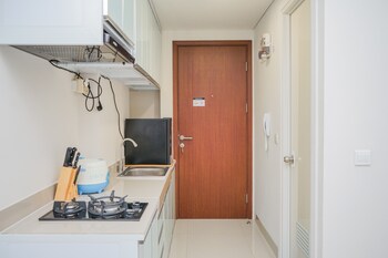 elegant studio parkland avenue apartment