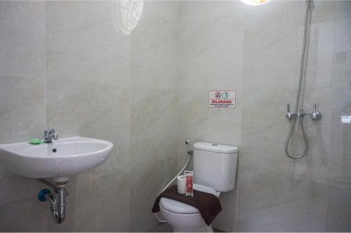 formerly reddoorz near araya family club house