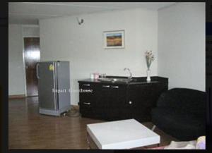 room in bandb dmk don mueang airport guest house
