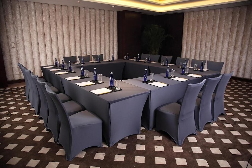 shanghai hongqiao airport hotel