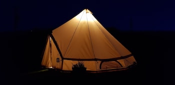 campsite the ring pub glamping pods
