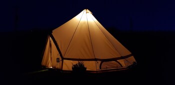 campsite the ring pub glamping pods
