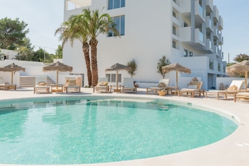 The Olive Boutique Suites And Spa,Ibiza>>Cala Llonga,4 star