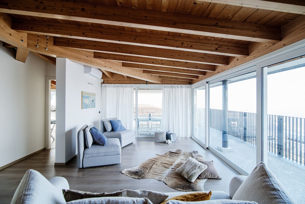 white attic by myhomeincomo
