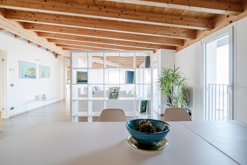 white attic by myhomeincomo