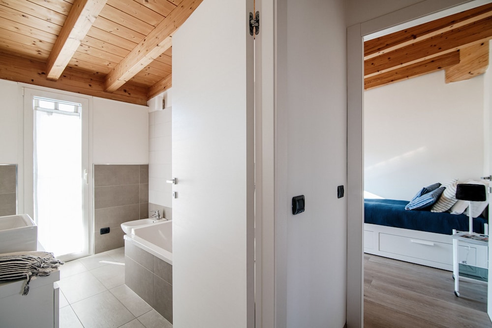 white attic by myhomeincomo