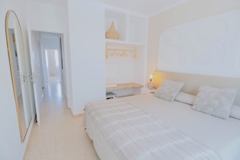 secret oasis ibiza