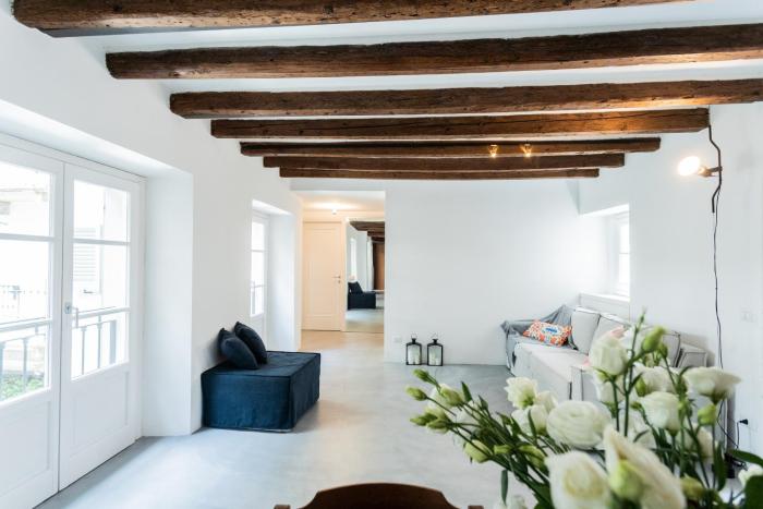 shades of como with private terrace by rent all como