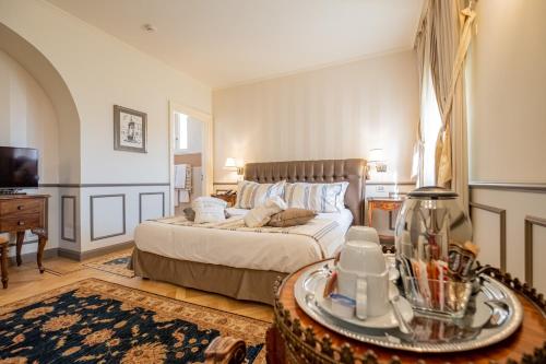 relais colle san pietro