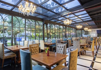 swiss belhotel kendari