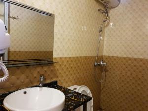 dang khoa garden inn