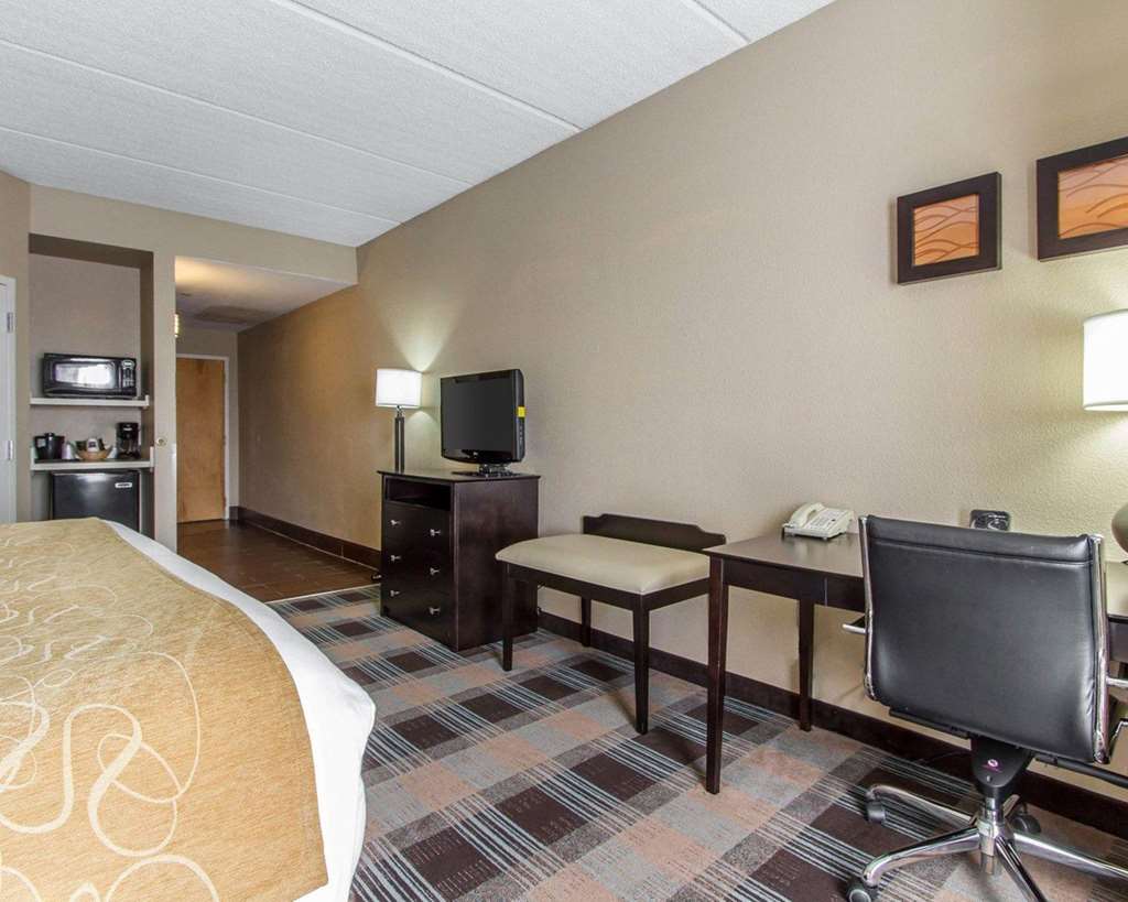 comfort suites airport