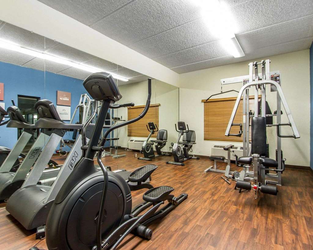 comfort suites airport