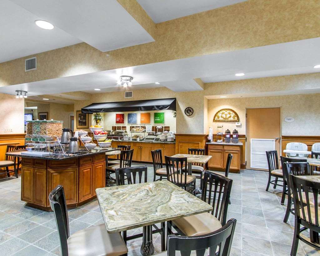 comfort suites airport