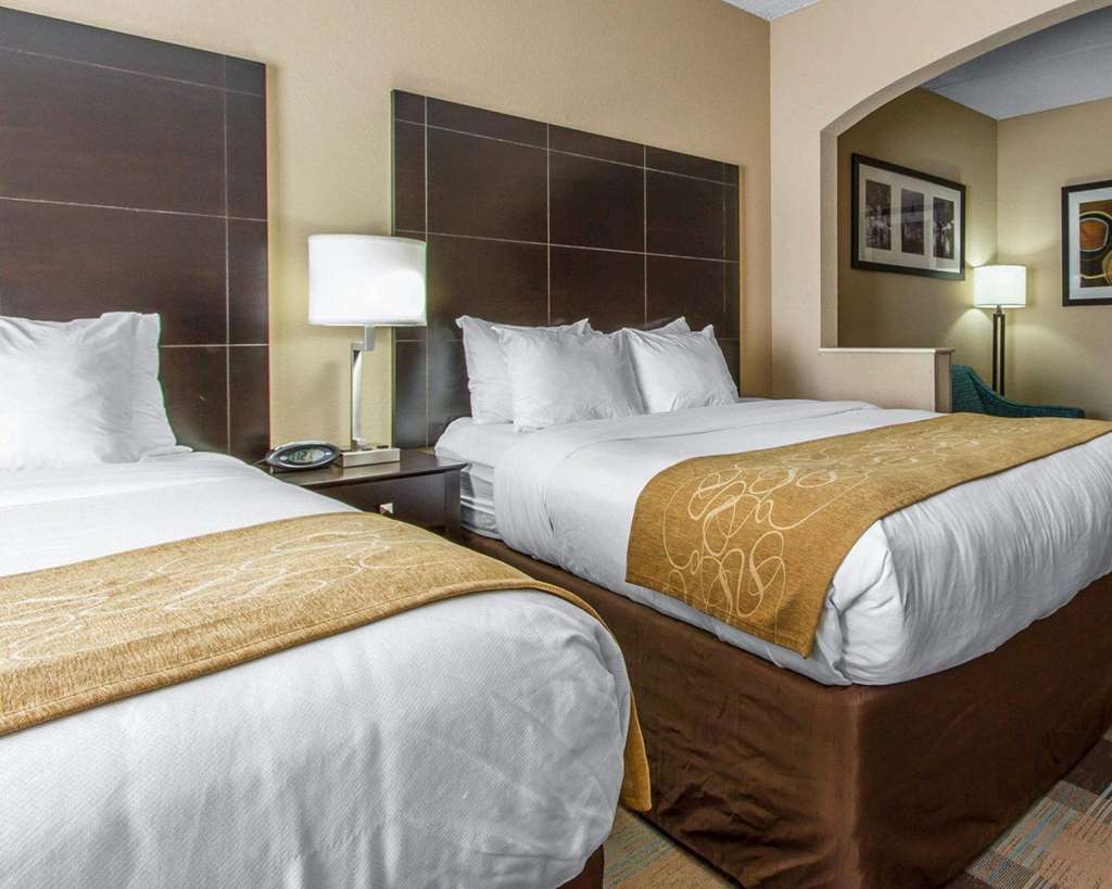 comfort suites airport