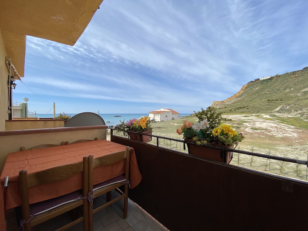 apartment scala dei turchi