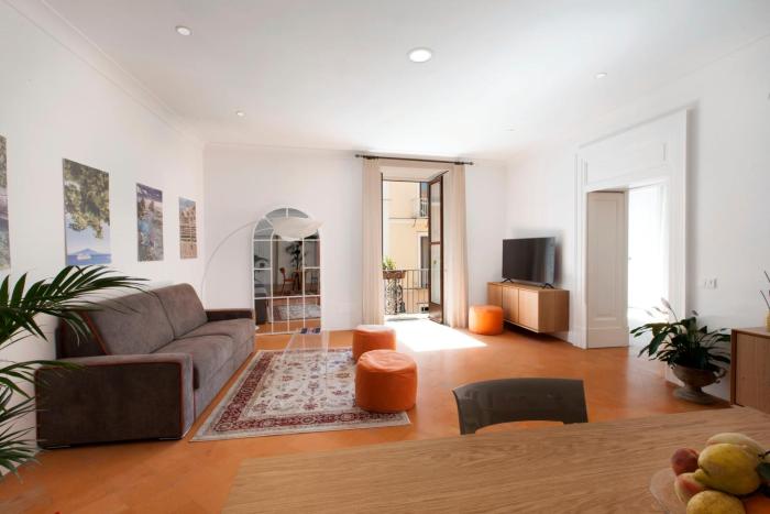 deluxe home in sorrento old town