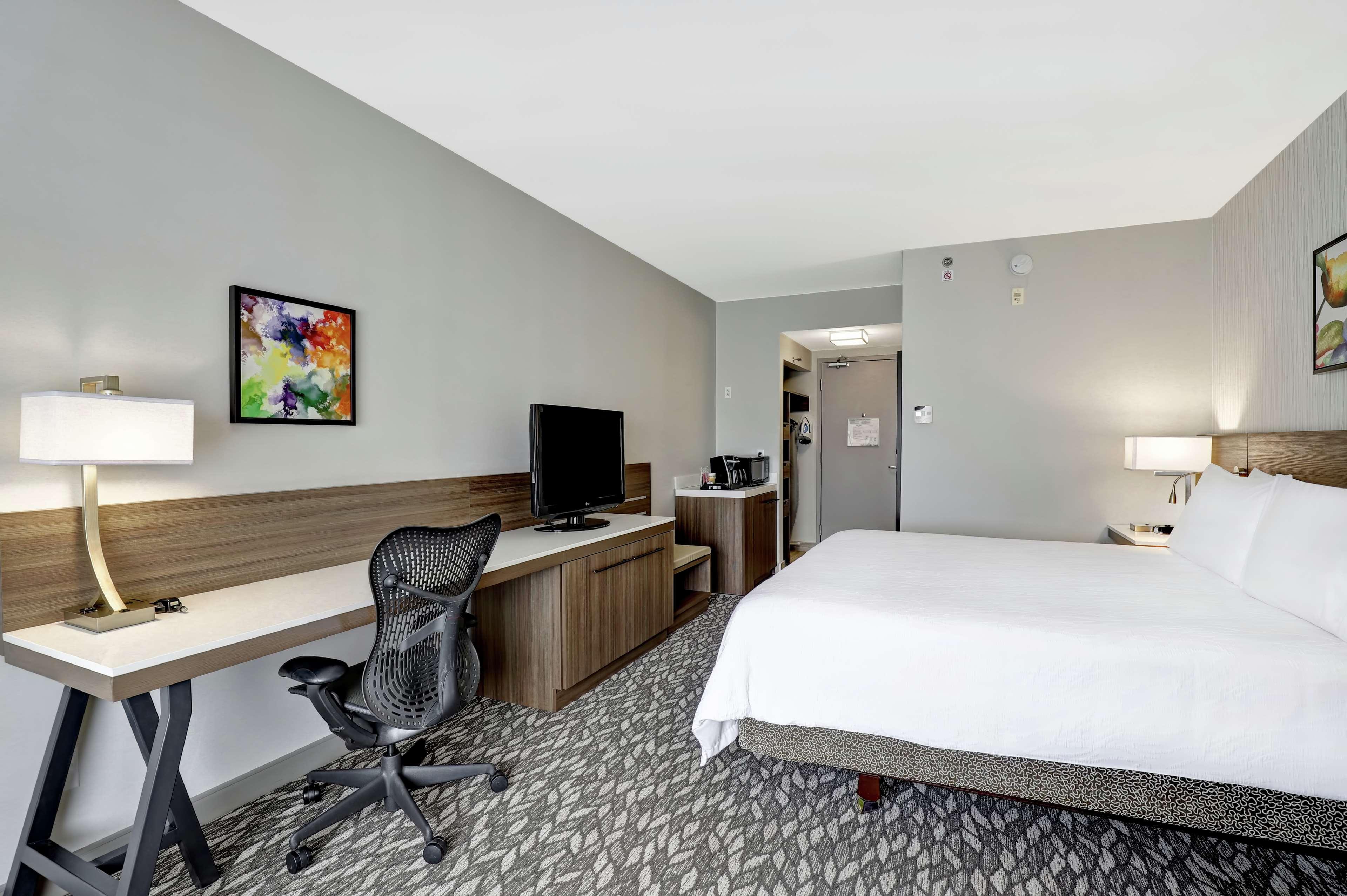 hilton garden inn toronto ajax